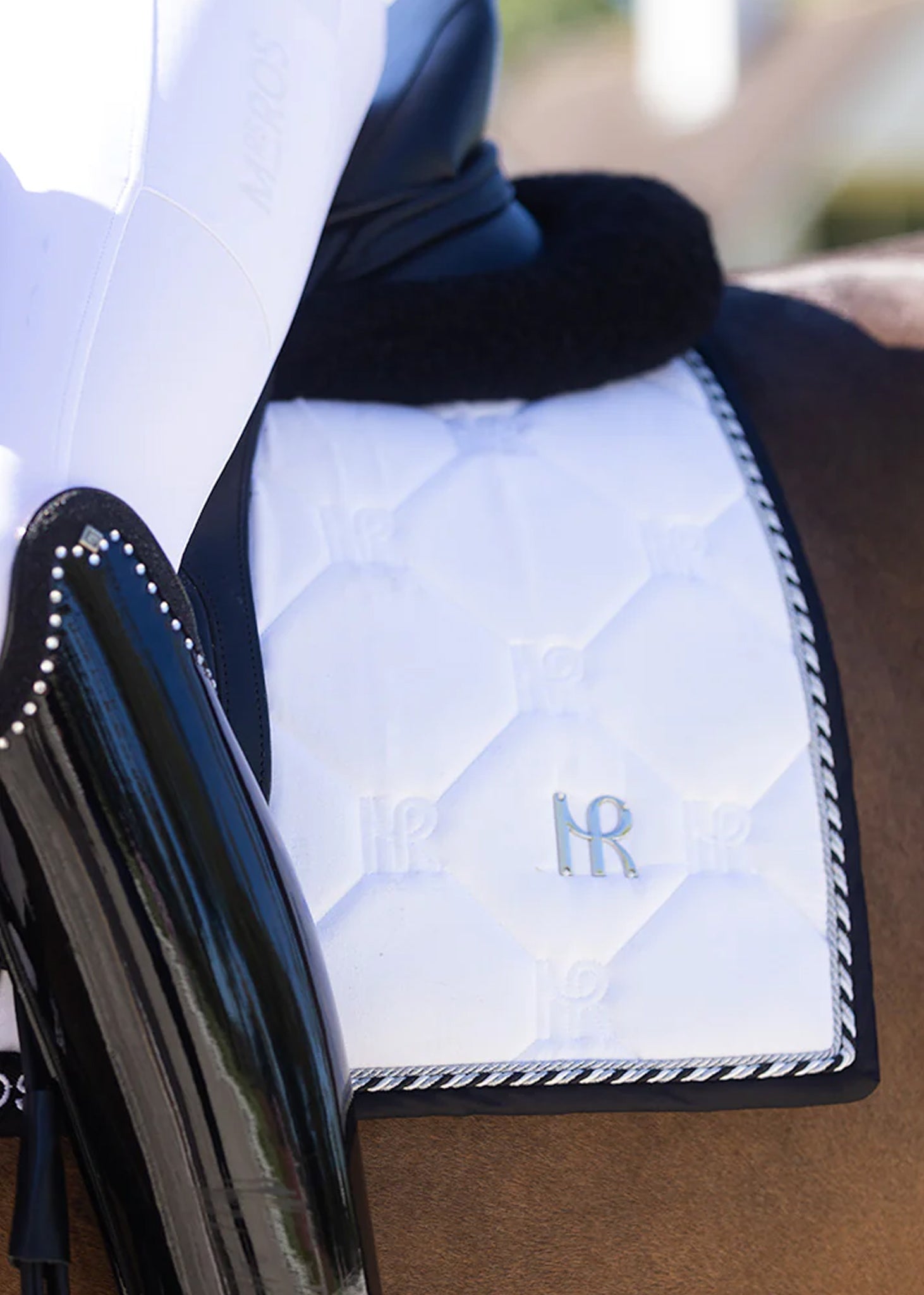 Saddle Pad - Charmer White Velvet