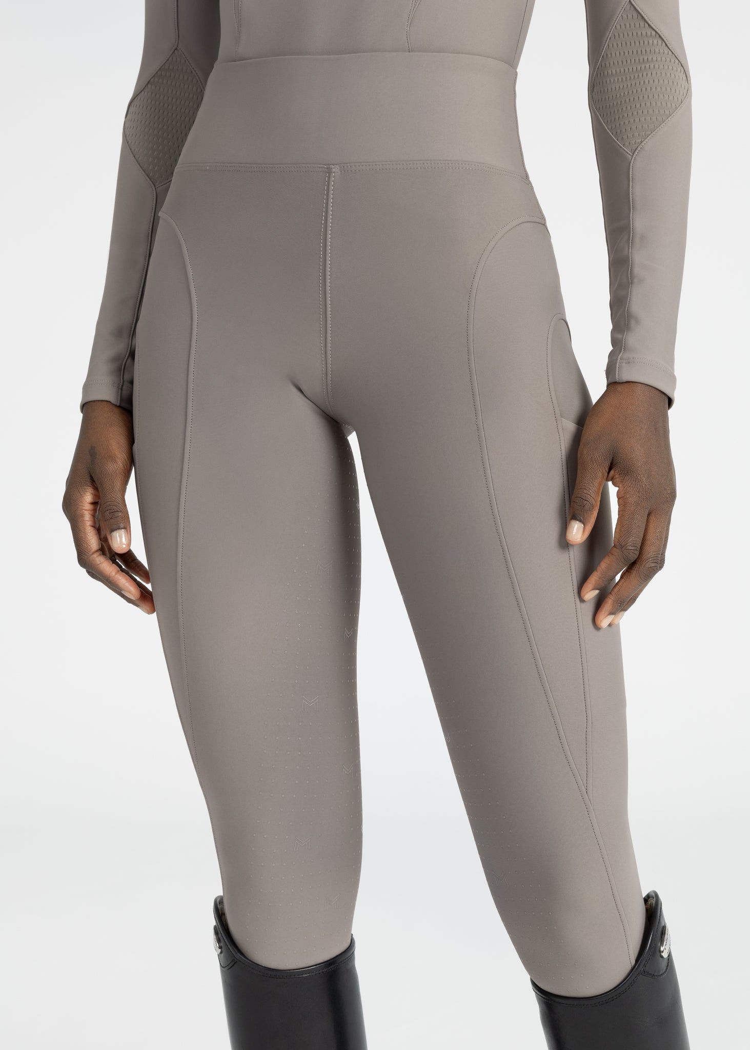 Outline Leggings - Taupe